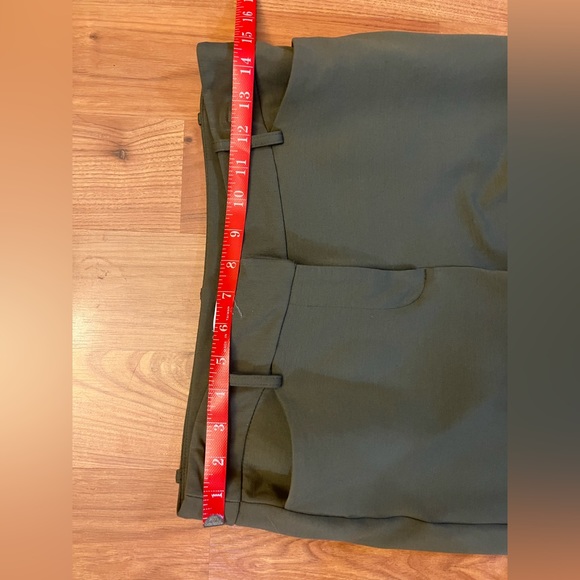 Liz Claiborne Green Cropped Dress Pants Size 6 Petite - 6P - Picture 5 of 9